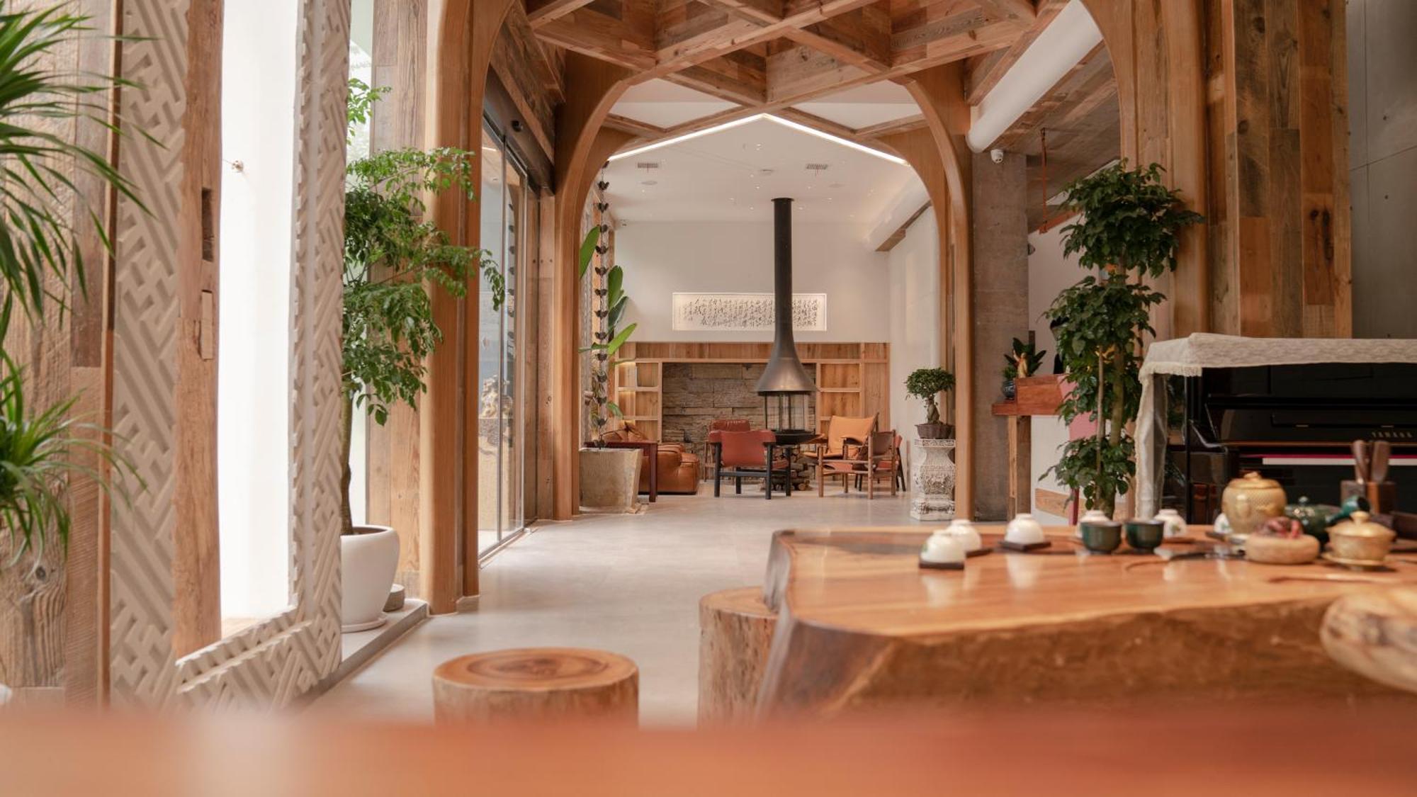 Patio Spring Holiday Inn -- Free Round Trip Pick-Up Service --Panoramic View Of Tianmen Mount Zhangjiajie Εξωτερικό φωτογραφία