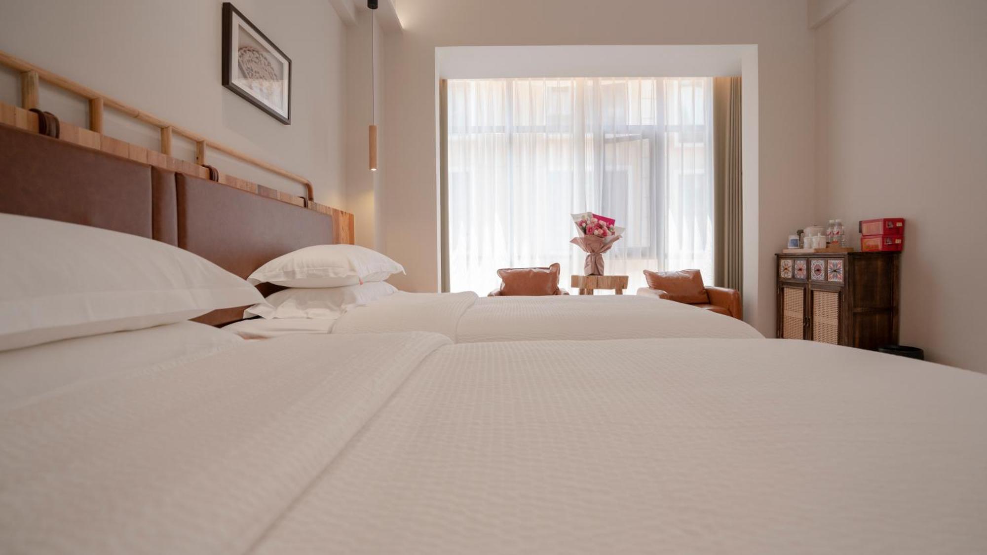 Patio Spring Holiday Inn -- Free Round Trip Pick-Up Service --Panoramic View Of Tianmen Mount Zhangjiajie Εξωτερικό φωτογραφία