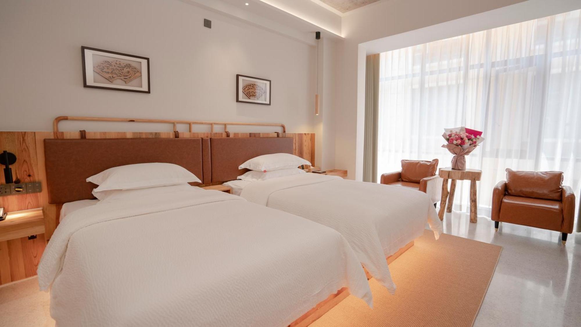 Patio Spring Holiday Inn -- Free Round Trip Pick-Up Service --Panoramic View Of Tianmen Mount Zhangjiajie Εξωτερικό φωτογραφία
