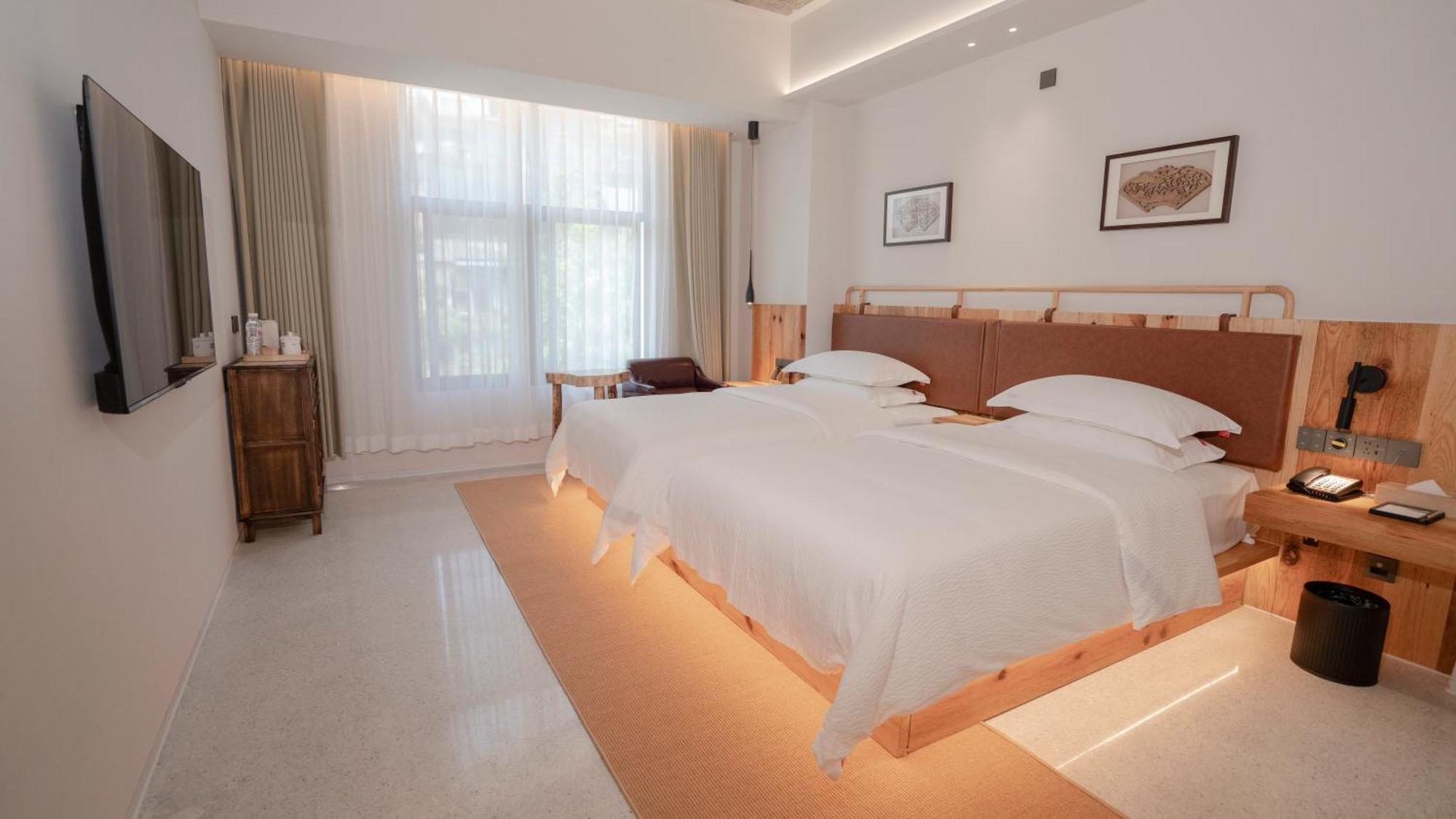 Patio Spring Holiday Inn -- Free Round Trip Pick-Up Service --Panoramic View Of Tianmen Mount Zhangjiajie Εξωτερικό φωτογραφία