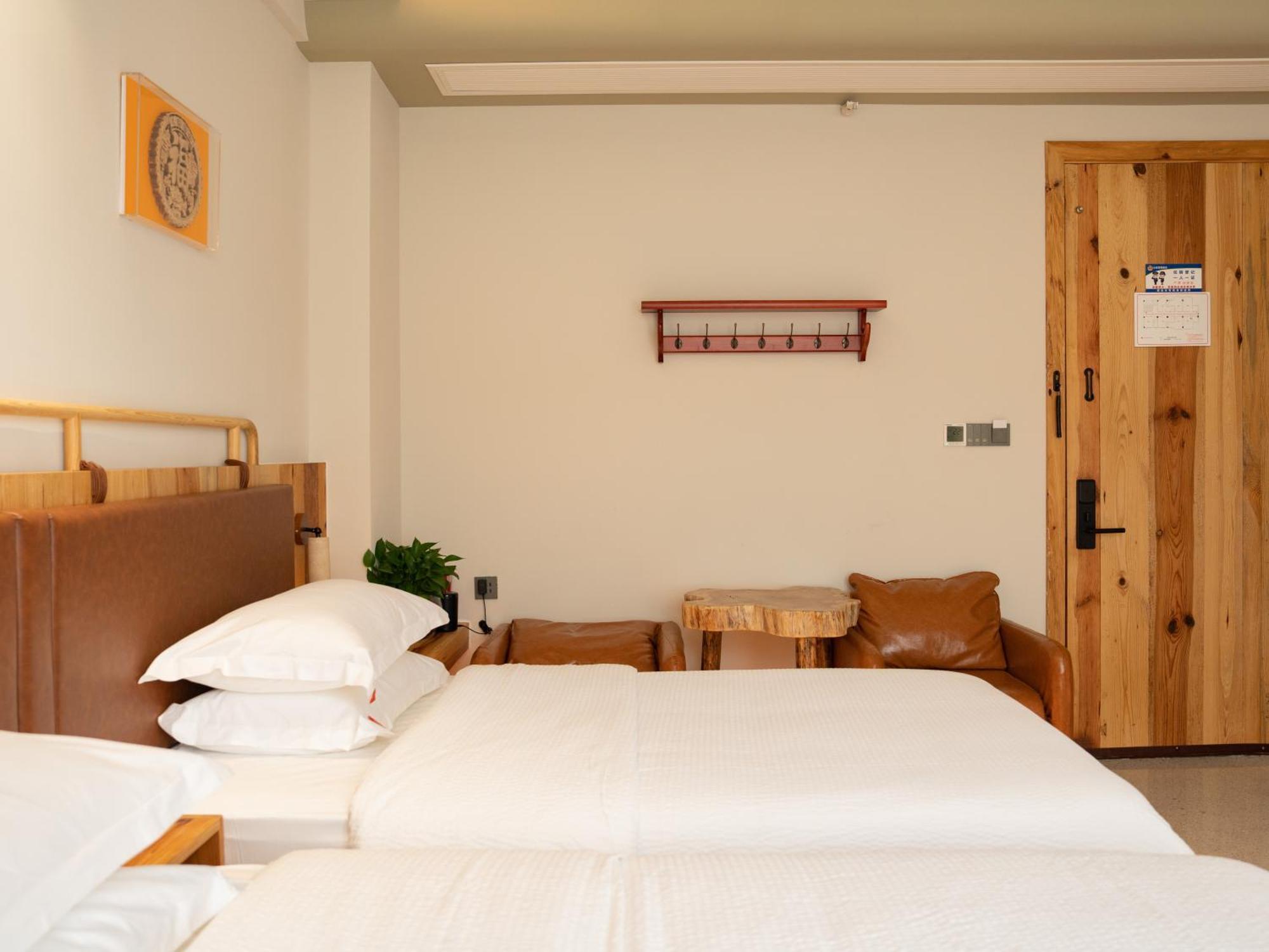 Patio Spring Holiday Inn -- Free Round Trip Pick-Up Service --Panoramic View Of Tianmen Mount Zhangjiajie Εξωτερικό φωτογραφία