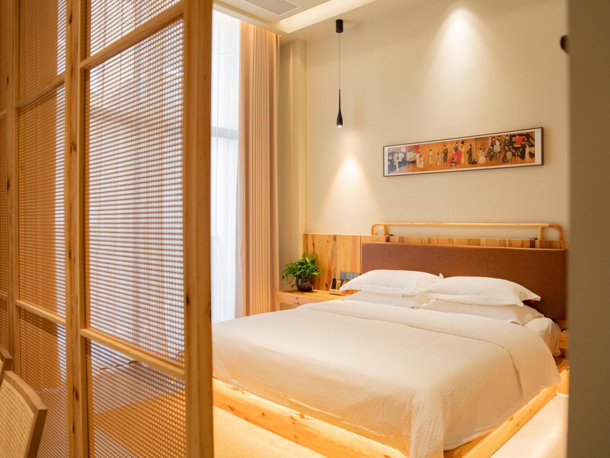 Patio Spring Holiday Inn -- Free Round Trip Pick-Up Service --Panoramic View Of Tianmen Mount Zhangjiajie Εξωτερικό φωτογραφία