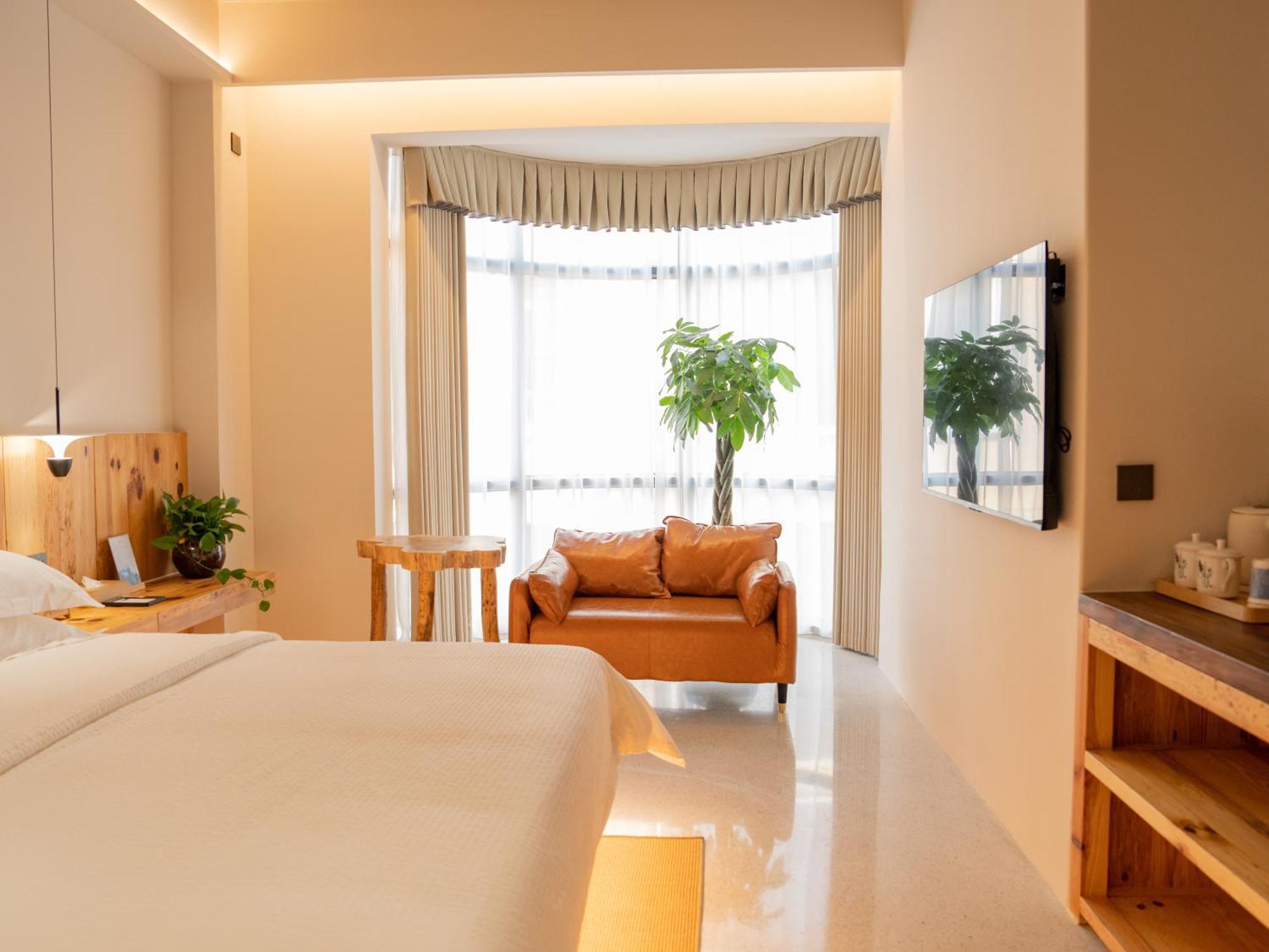 Patio Spring Holiday Inn -- Free Round Trip Pick-Up Service --Panoramic View Of Tianmen Mount Zhangjiajie Εξωτερικό φωτογραφία